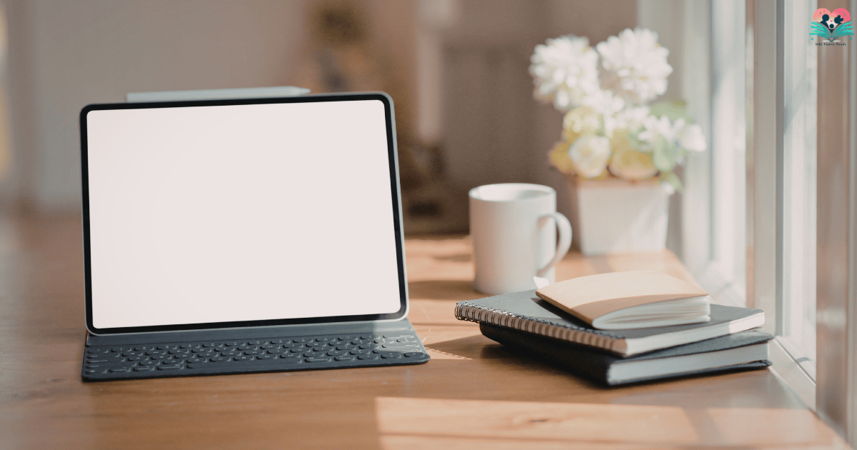 How to be productive without burning out – calm minimalist workspace setup